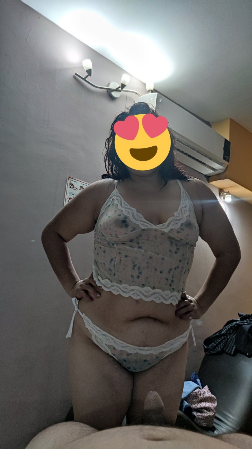 Esta señora le gusta coger con amigos, de su esposo😈 #9B4p3PYv