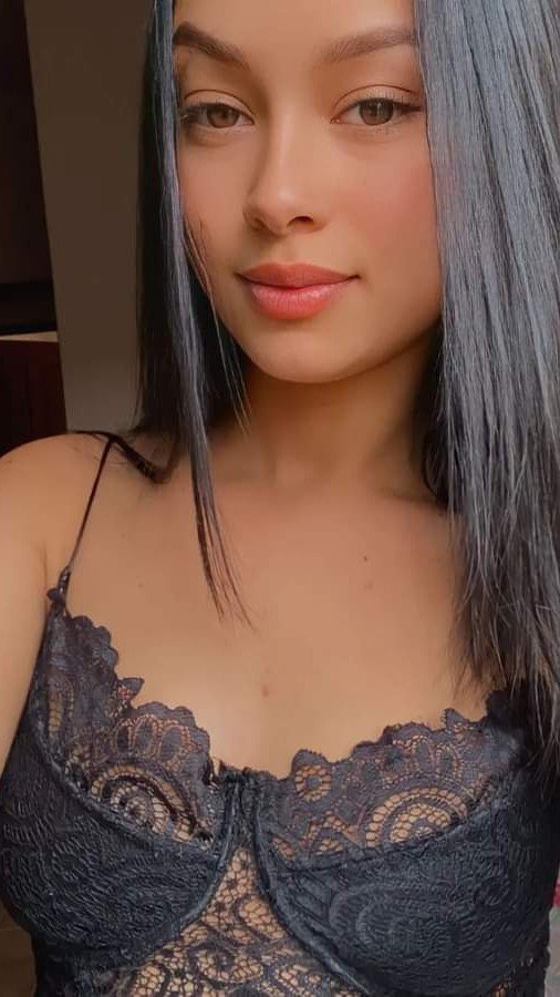 Pacote de garotas do Facebook no formato 9x 16 para papel de parede ou plano de fundo #6BYV0G0w