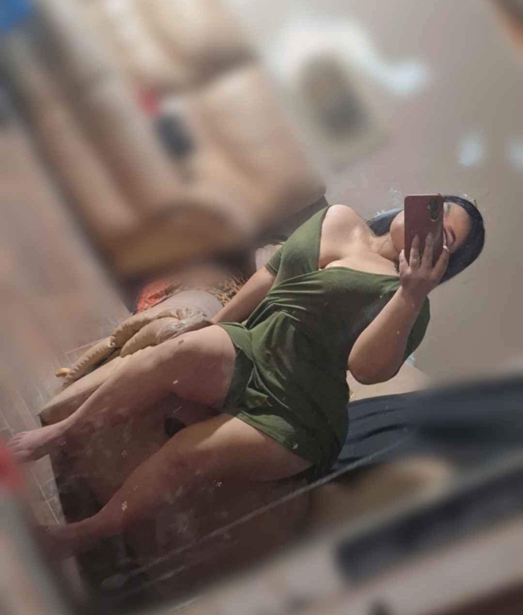 Random FB dating hoes. #ZVtNVYaQ