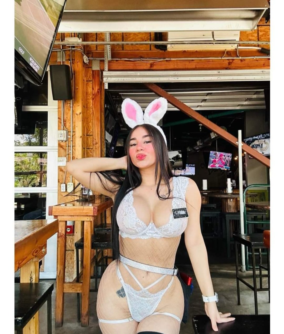 Random FB dating hoes. #nlD8sVEi