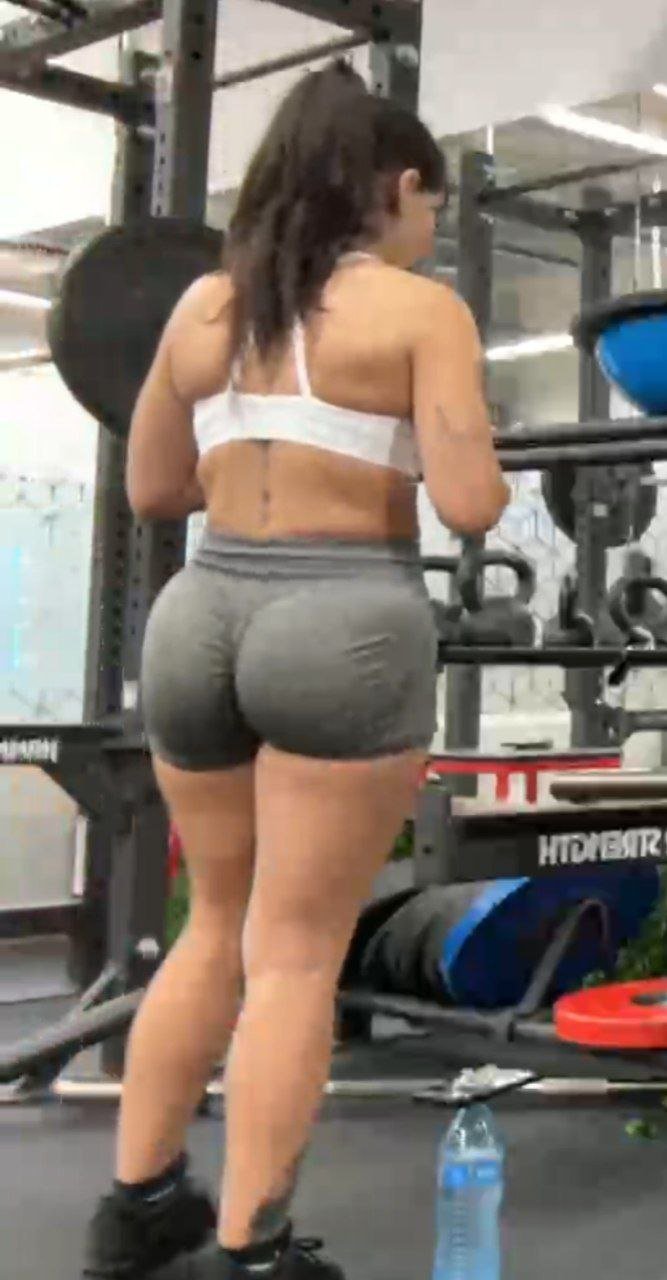 Milica perrita argentina cachonda con culote #RExgp9fk