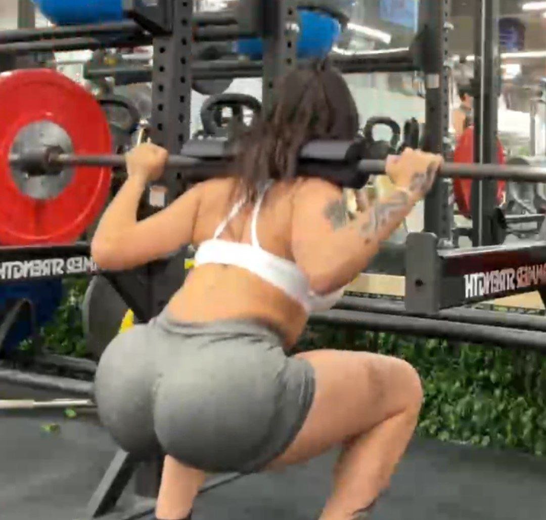 Milica perrita argentina cachonda con culote #WsjiRRFY