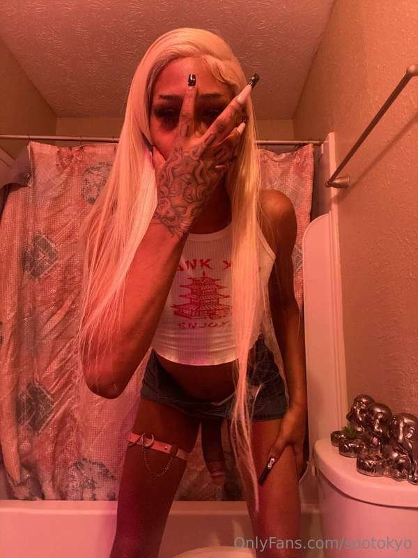 Huge cock black trans #P8L5gWea