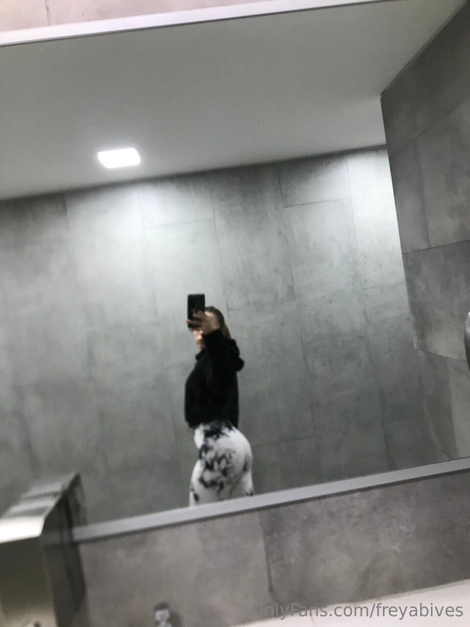 Vuelve la Rubia Argentina más perecta de todas #SfNtoOim