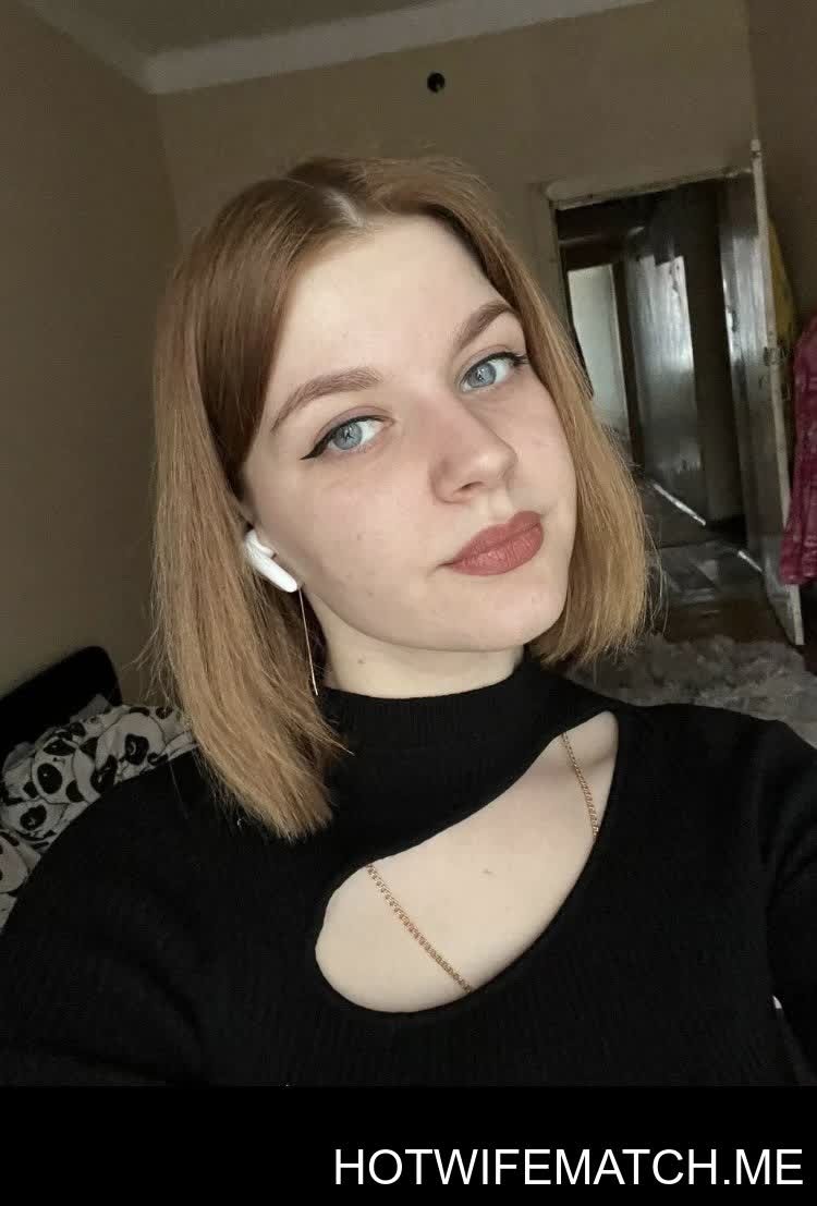 College Slut Teases Cuck with Tits Before Fucking Stranger in Class #0OY2WNum