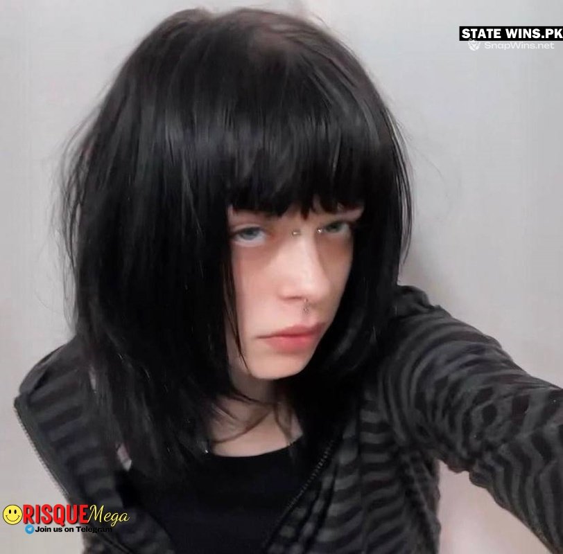 skinny emo slut gf #BO99xBog