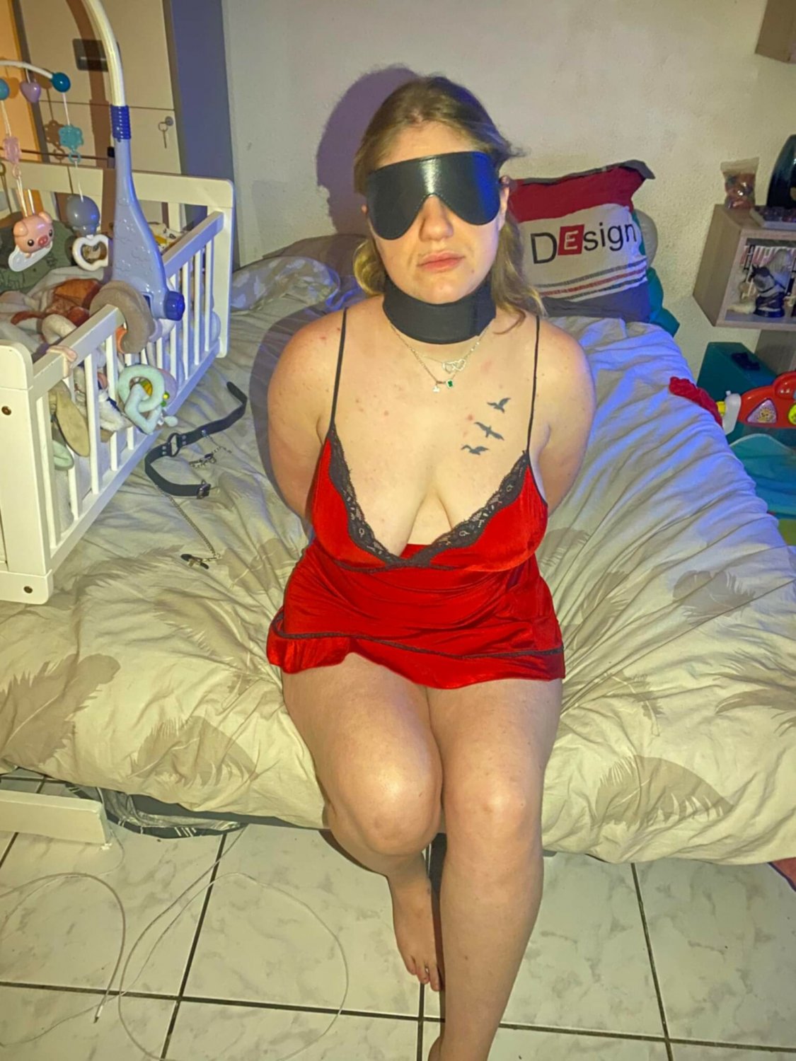 Blindfold Italian Slut Clara #XRZguxSs