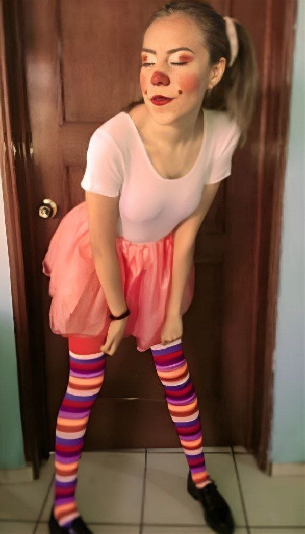 Pack de Mariana disfrazada de payasita putita es exhibida 🫦🔥 #R4VaoiSU