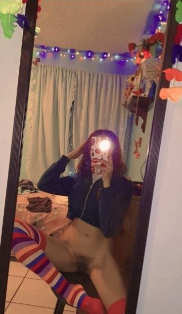 Pack de Mariana disfrazada de payasita putita es exhibida 🫦🔥 #mfFqxIM4